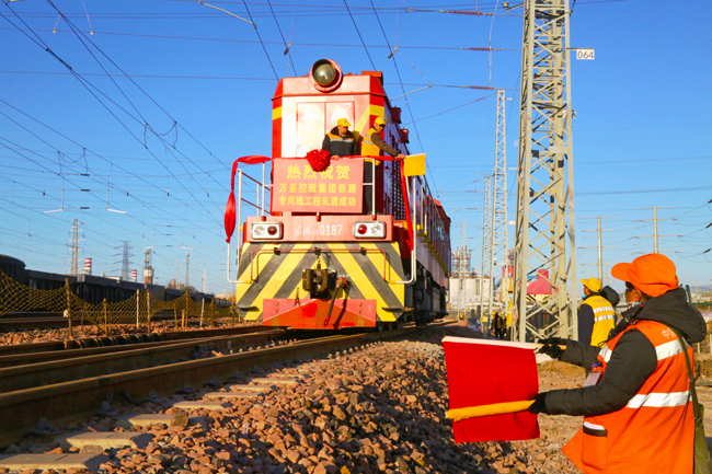 1637564979213056.jpg 0283b0923f31fdbff666d67e4cbe734.jpg