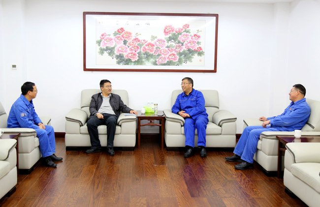  新安县县委常委、宣传部部长王宜阳到亚洲体育登录平台下载集团调研