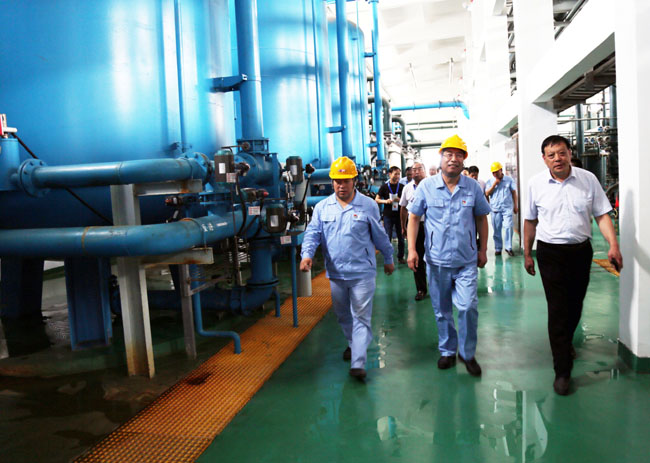 新安县人大常委会副主任王保敏、副县长赵伟宁到亚洲体育登录平台下载集团调研