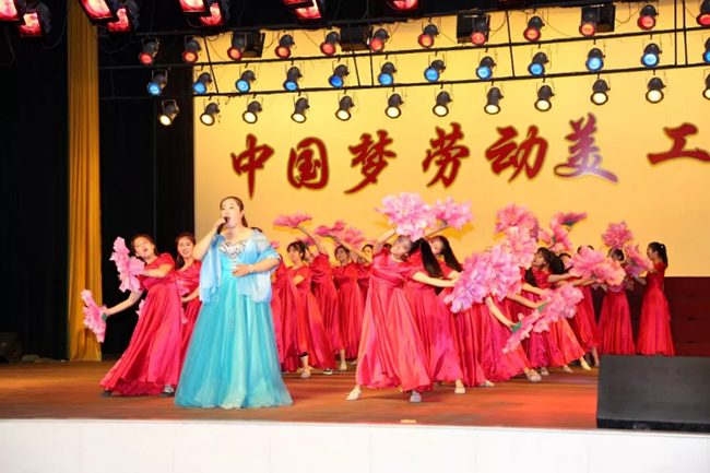 “中国梦·劳动美·工会情”新安工会百场演出下基层活动首场在亚洲体育登录平台下载集团成功举办