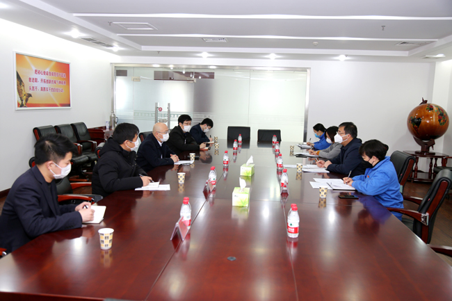 郑州银行洛阳分行行长田炜、副行长金昱一行到亚洲体育登录平台下载集团调研