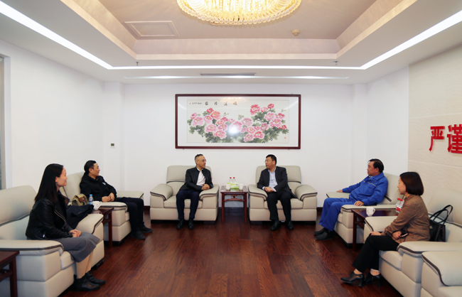 西安经发经贸实业有限公司董事长张洪瑞到亚洲体育登录平台下载集团调研