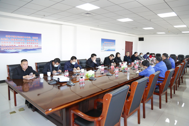 洛阳市“万人助万企”活动工作组人大常委会副主任雷雪芹一行到亚洲体育登录平台下载集团调研指导工作