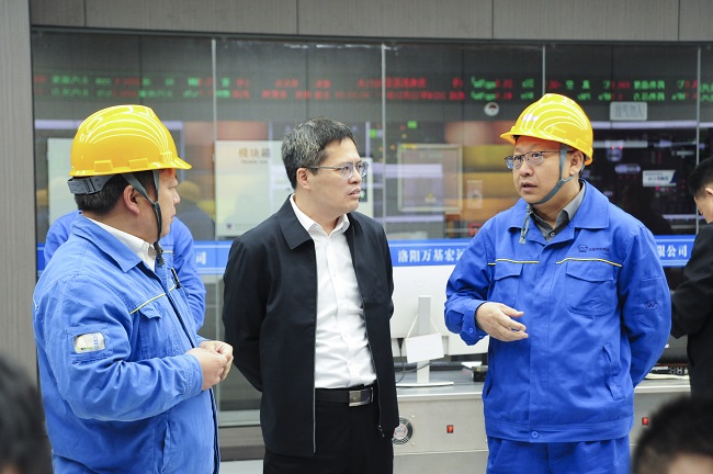 洛阳市副市长陈剑锋一行到亚洲体育登录平台下载集团调研