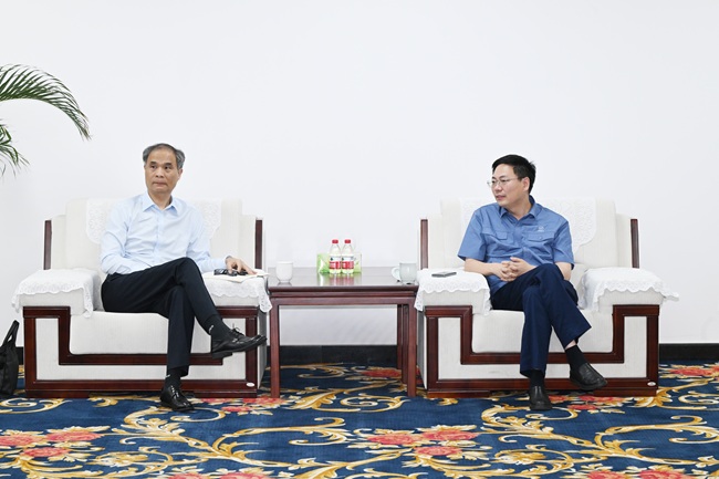 中原证券股份有限公司党委副书记、总经理李昭欣一行到亚洲体育登录平台下载集团调研