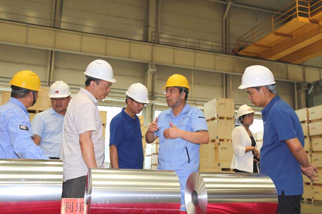 省政府转型发展攻坚督查组到亚洲体育登录平台下载集团调研