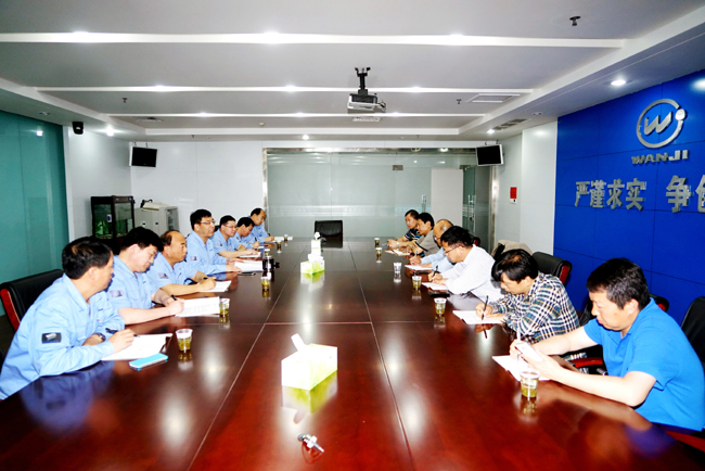 陕西有色榆林新材料集团有限责任公司董事长柳晓峰一行到亚洲体育登录平台下载集团交流座谈