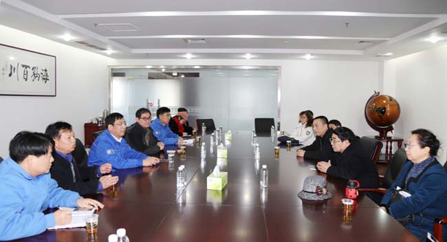 重庆市科协主席潘复生一行到亚洲体育登录平台下载集团洽谈合作