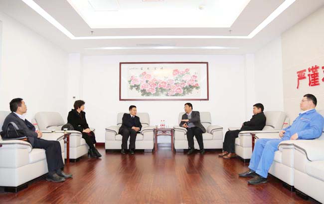 湖北中星电子材料公司董事长赵中友一行到亚洲体育登录平台下载集团洽谈合作