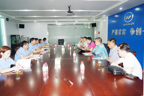 财通证券执行总监俞冬野一行到亚洲体育登录平台下载集团考察