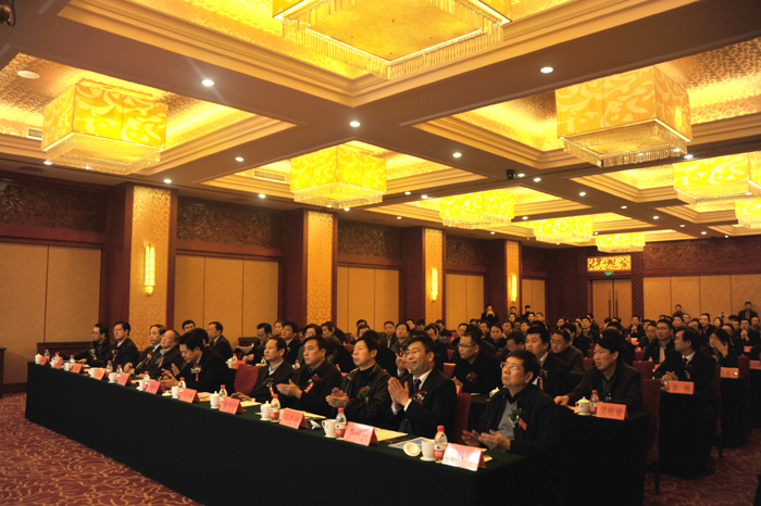 亚洲体育登录平台下载集团与江苏峰业科技环保集团签订战略合作协议